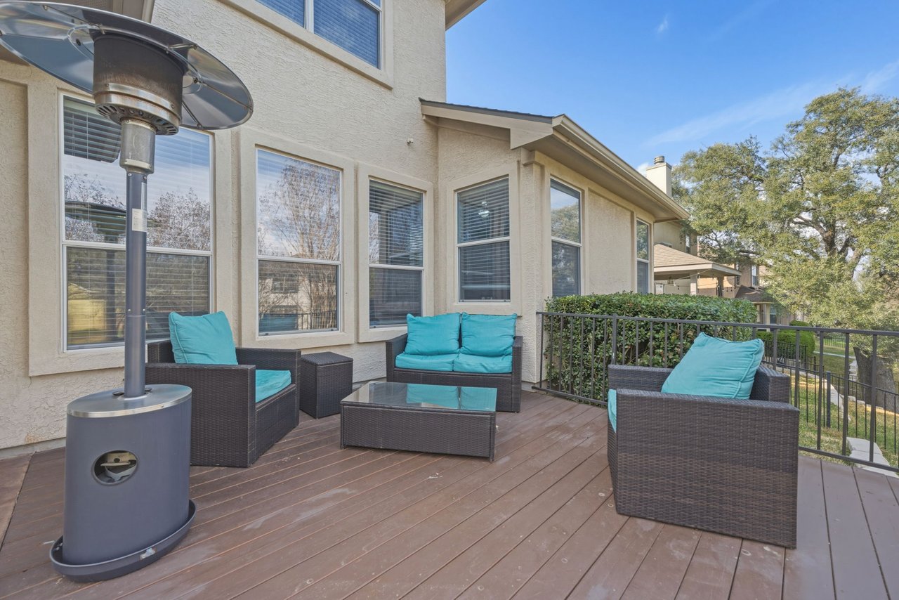 Elegantly Updated Lakeway Retreat w/ New Roof