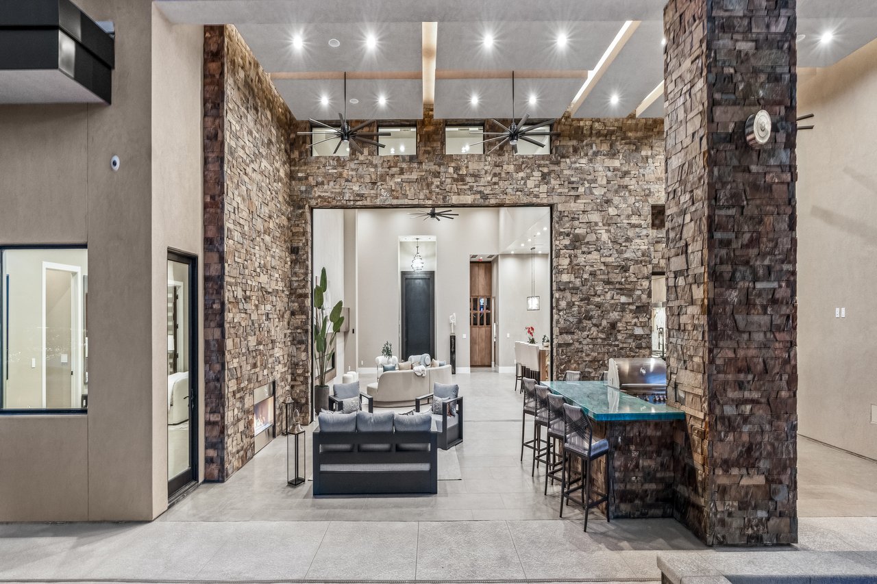 9 Stonecutter Court