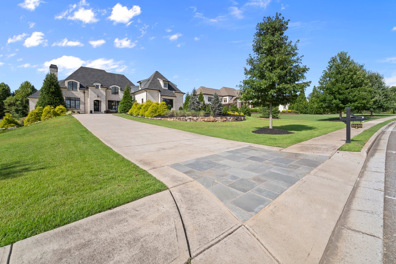  10160 Cedar Ridge Drive