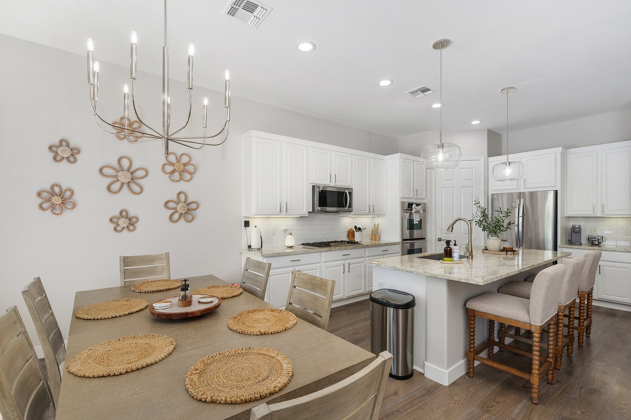 Poolside & Par on San Mateo