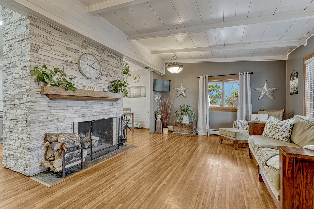 5335 Sapphire Drive