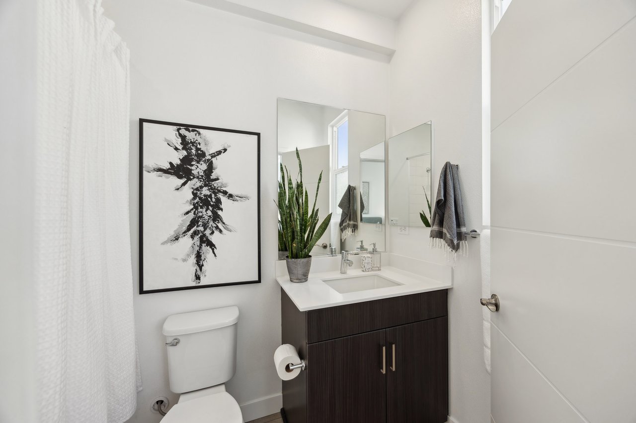 172 Uptown Cir