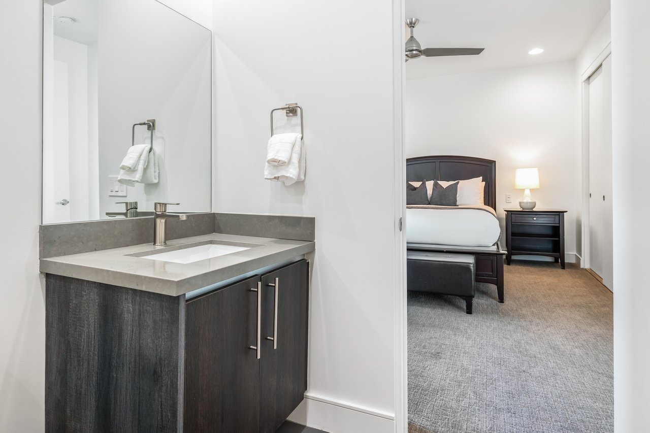 51125 Evangeline Way - Villa 3