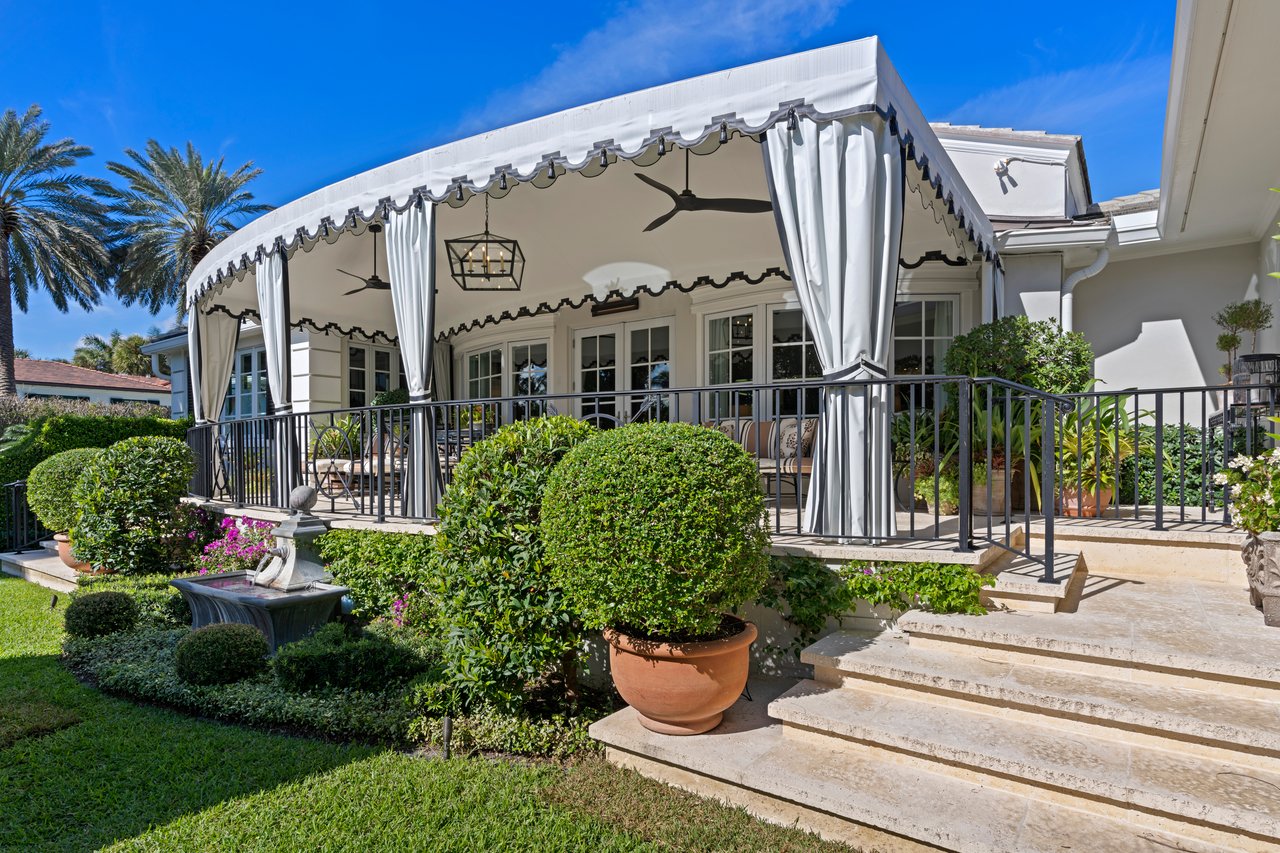 Entertainer’s Paradise in Prestigious Estate Section Enclave