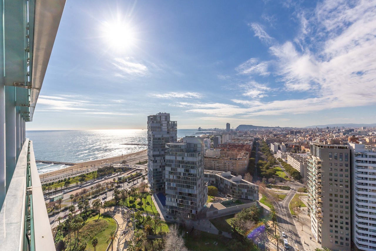 Luxury penthouse in Diagonal Mar, with views and pool 