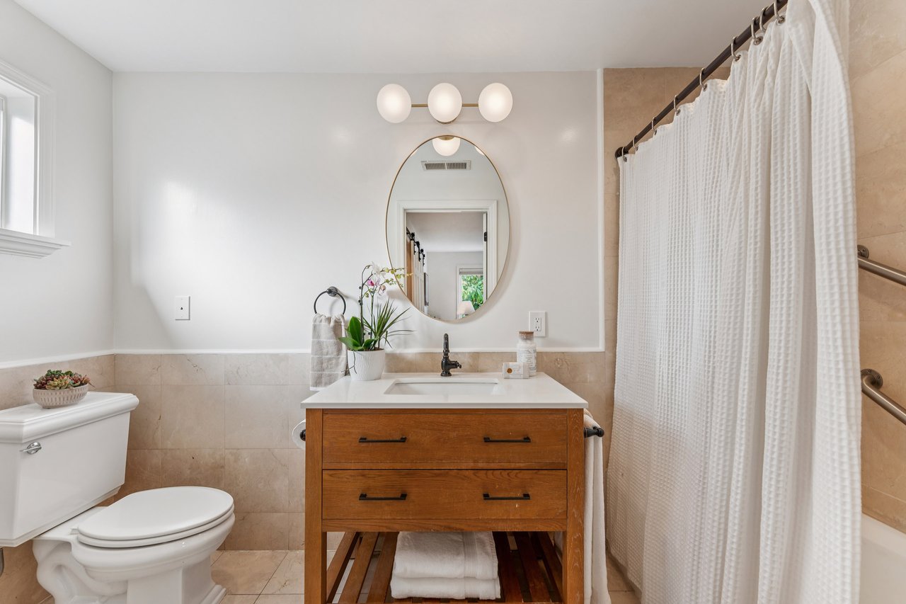 688 57th St, Oakland, CA