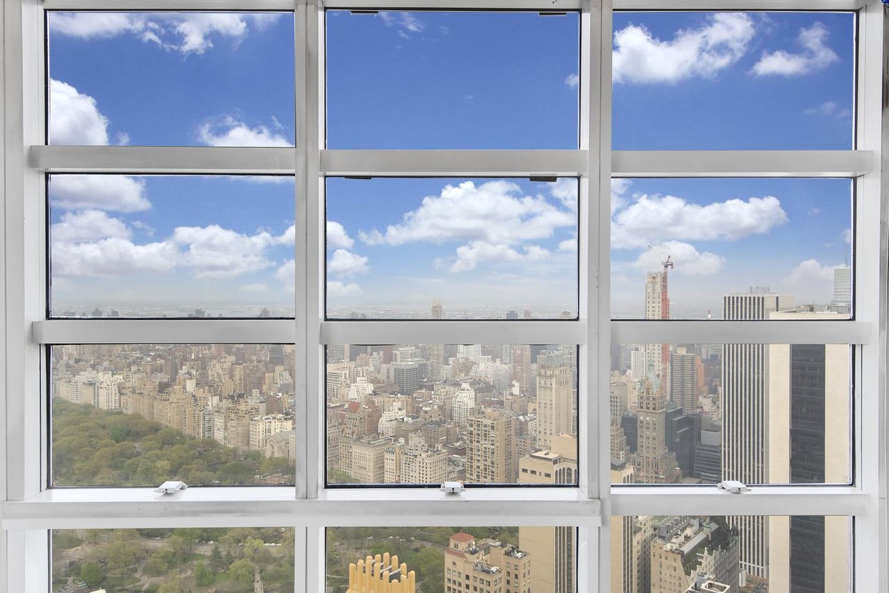 146 West 57th Street, Apt PH-77A