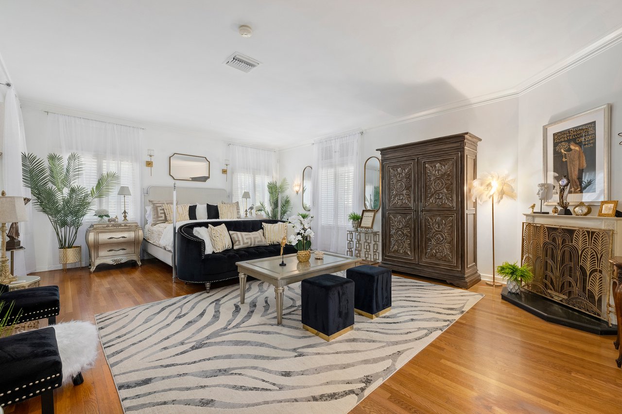 820 N. Verano Drive