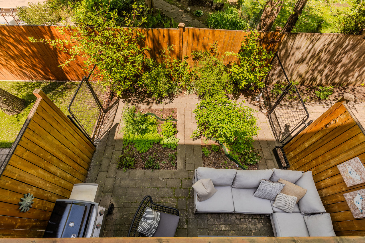14 Furrow Lane