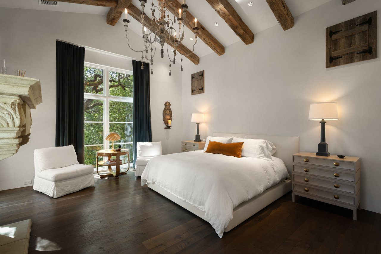 La Vita of Lake Austin in Westlake Hills