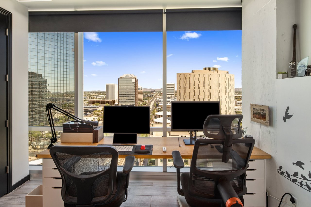 1 E Lexington Avenue 1209