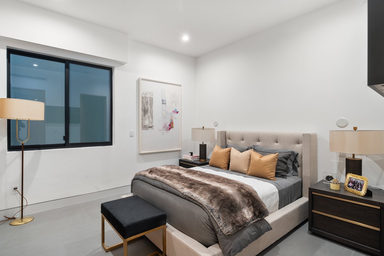 1527 Rising Glen Rd, Sunset Strip