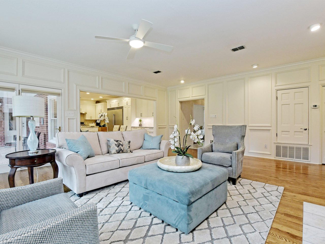 203 Wallis Dr