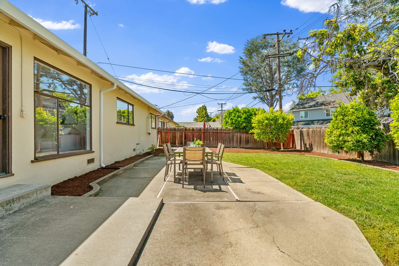 1105 W Mc Kinley AVE