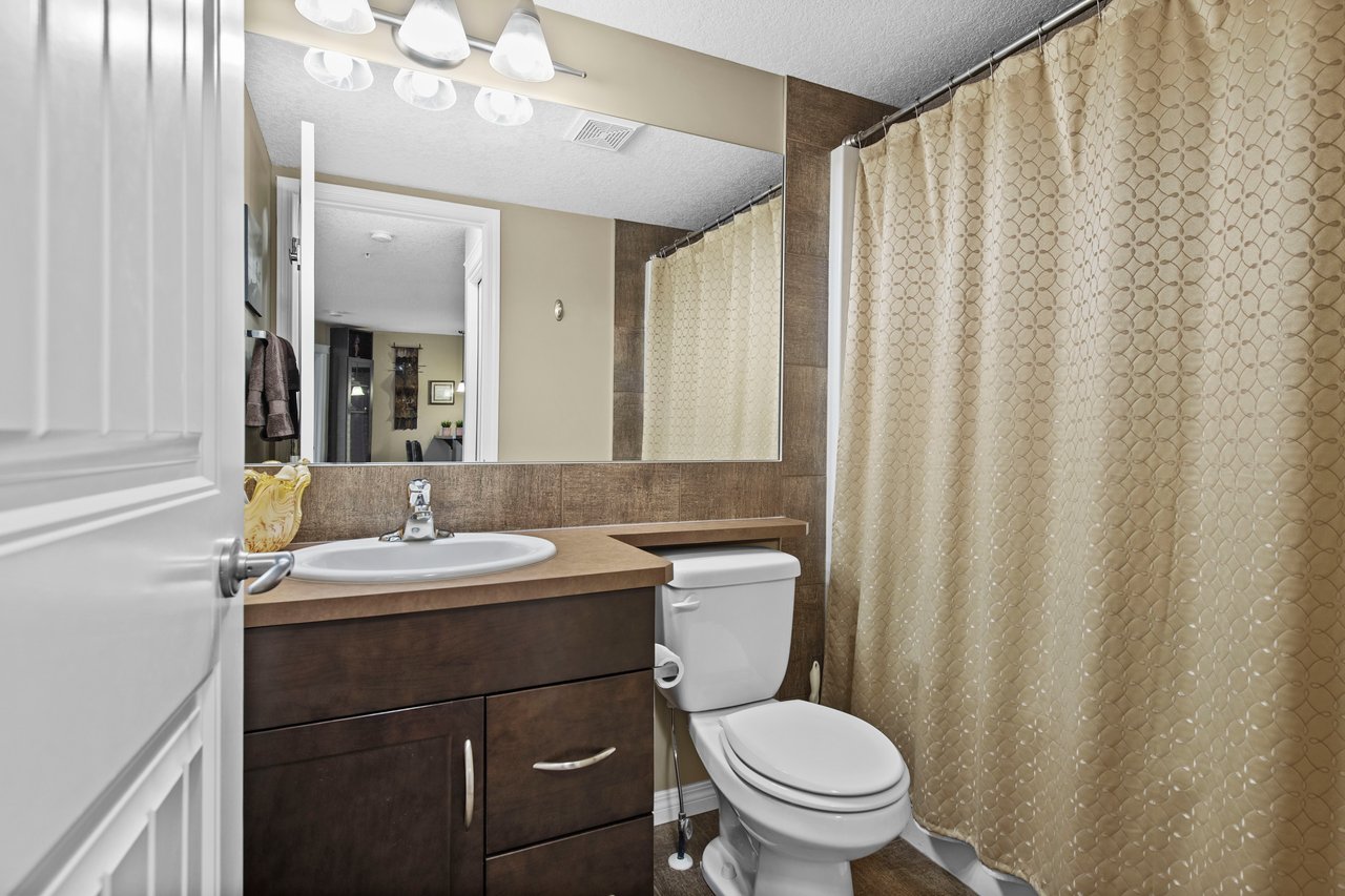 10 Country Village Park NE Unit: 3314