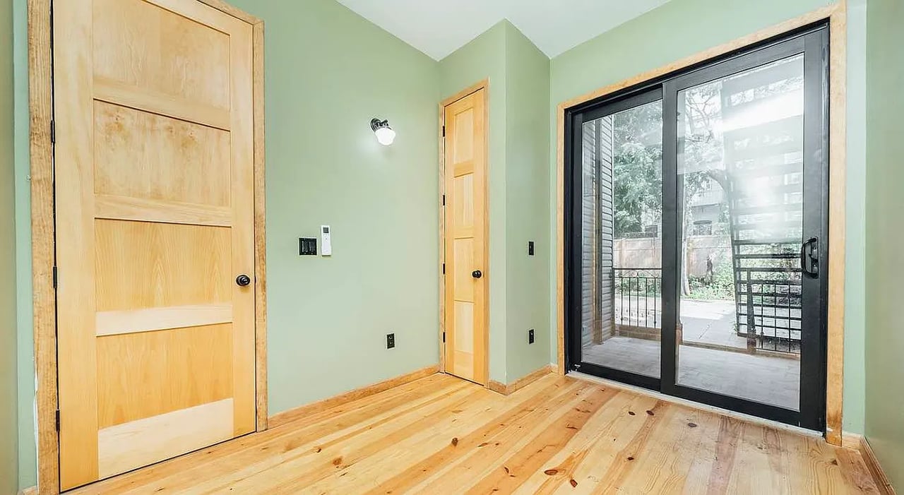 204 Starr St 2R