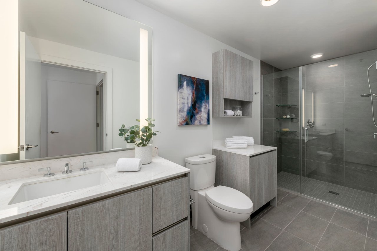 318 Main Street Unit: 2E
