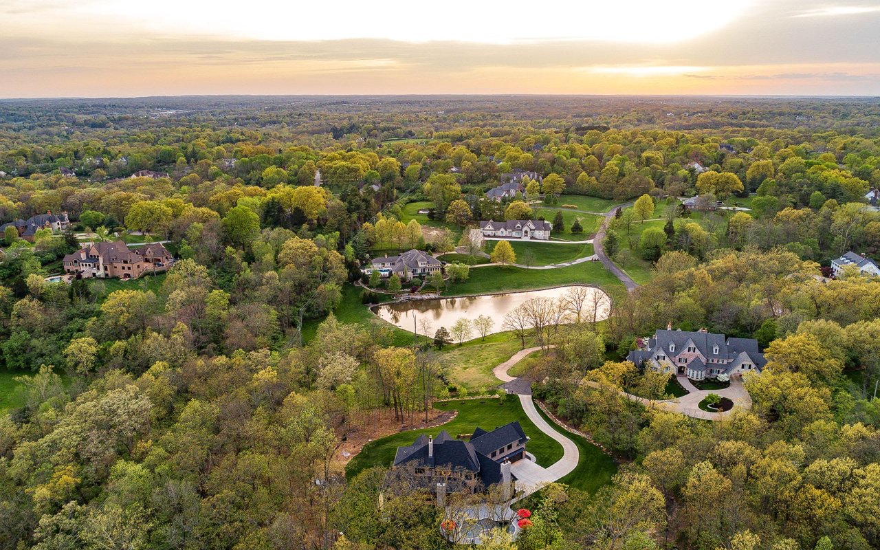 New Custom Home on 3 Acres in Town & Country