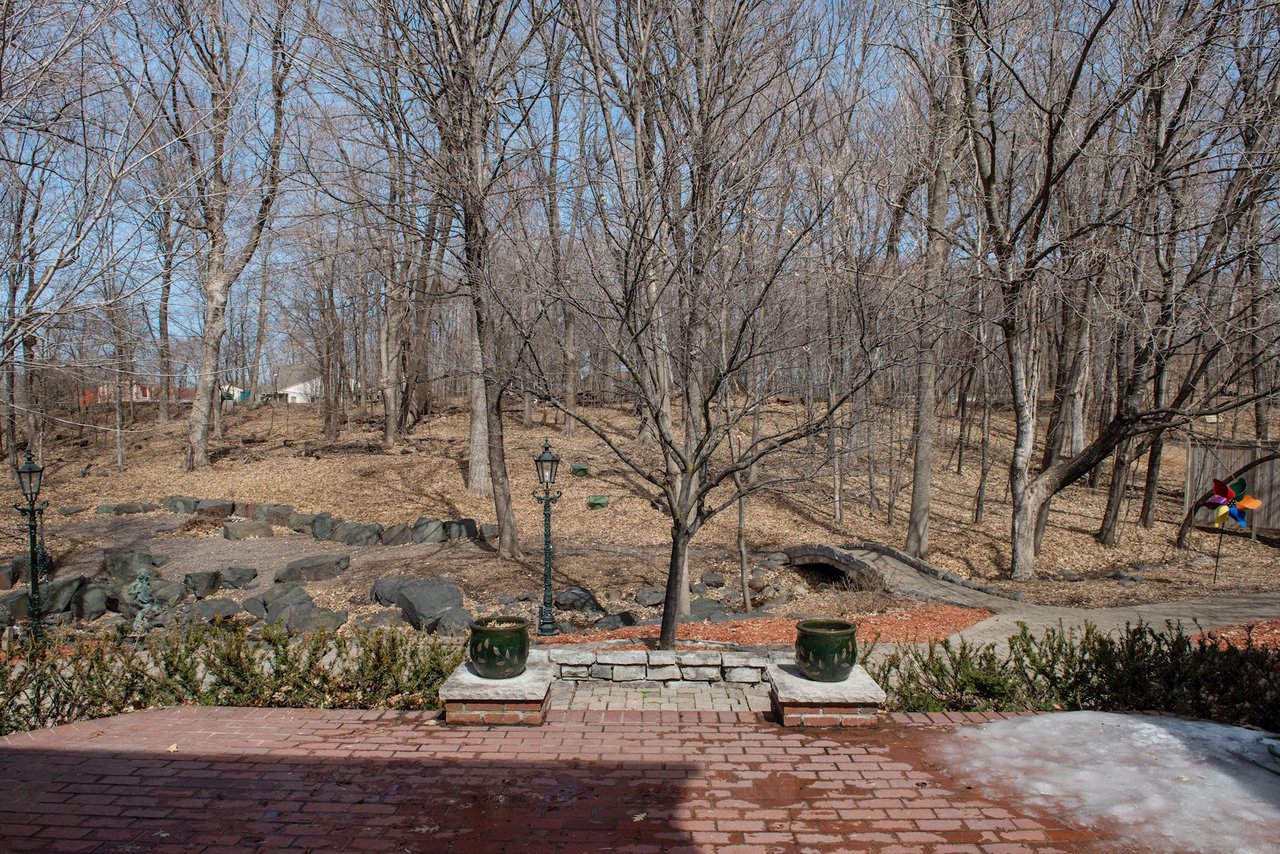 550 Oxford Road, Orono