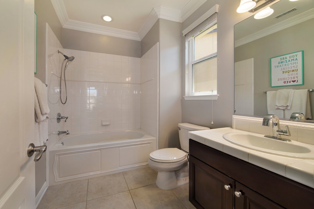 27592 Country Lane Road