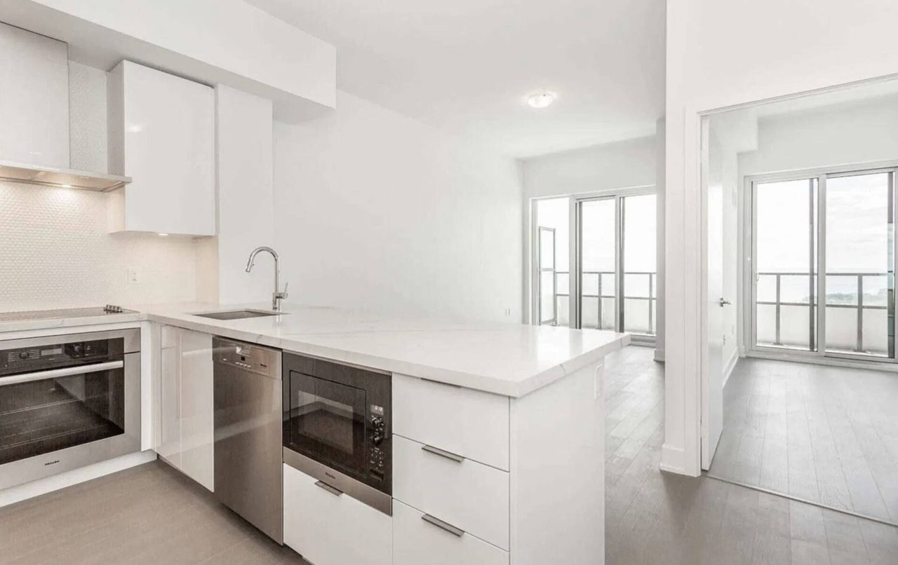 20 Shore Breeze Dr Unit: 4401
