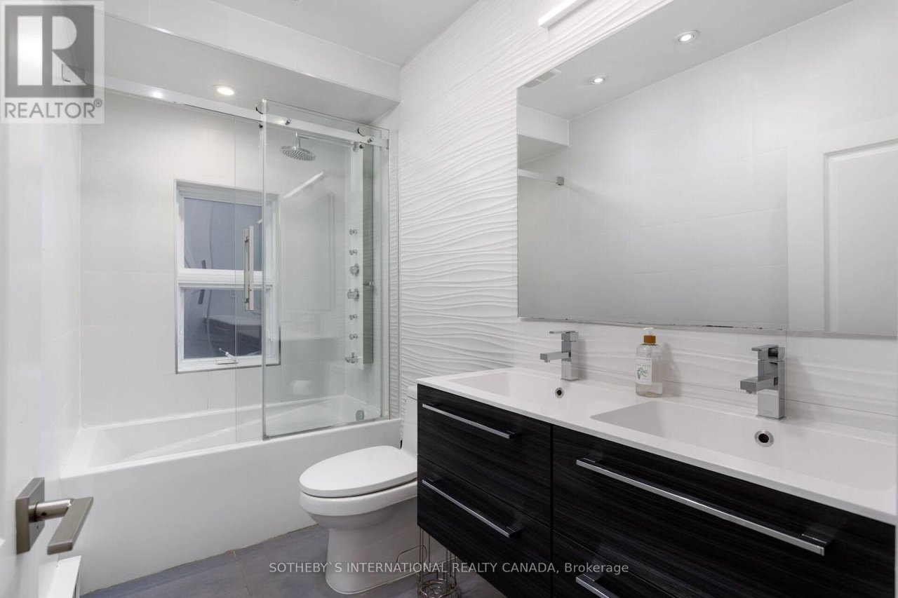 78 Runnymede Rd