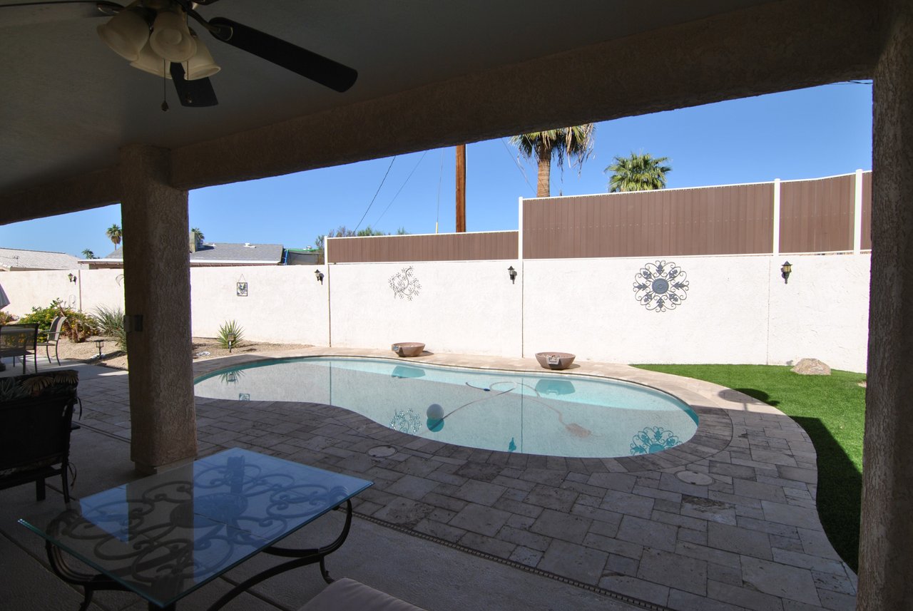1835 Emerald Dr