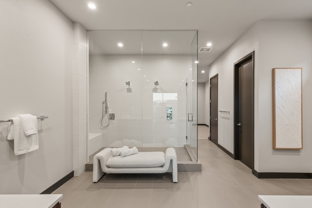 36 Rainbow Point Place