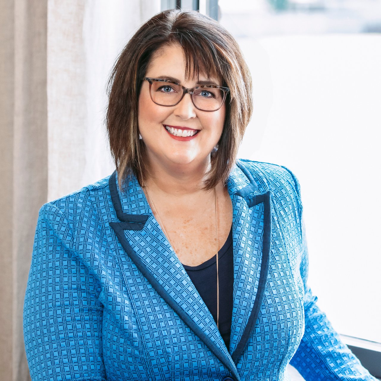 Cathie Spalding Evansville, IN Real Estate Agent Headshot