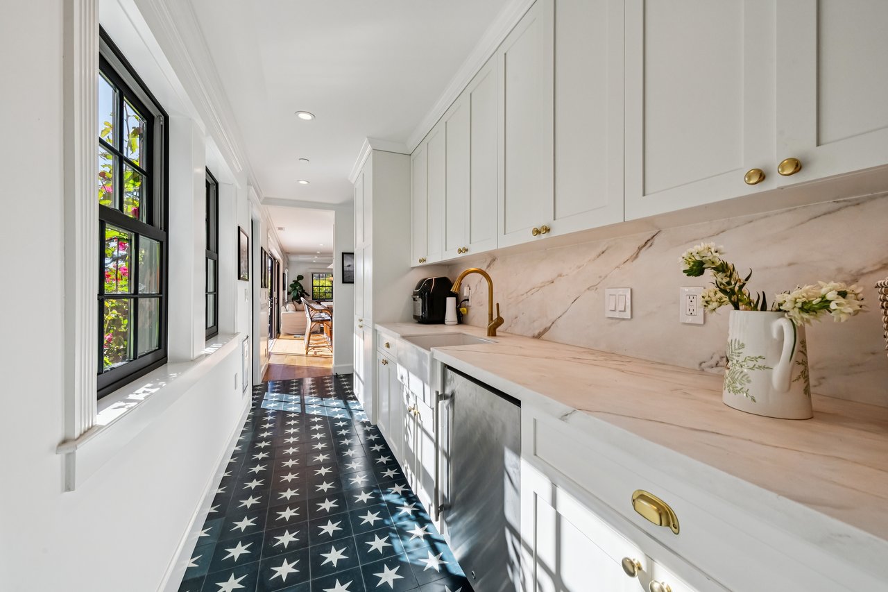 15 Geldert Drive
