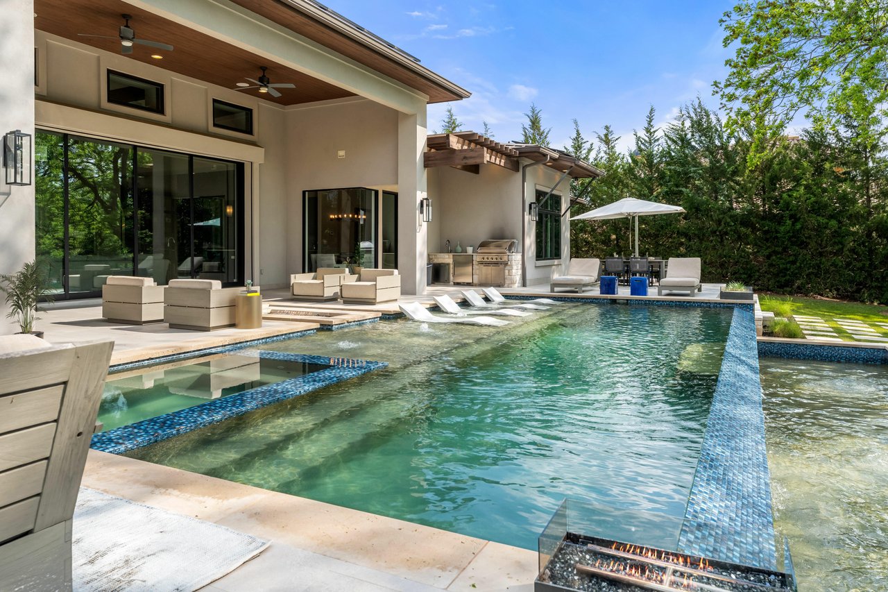 8508 Big View Drive