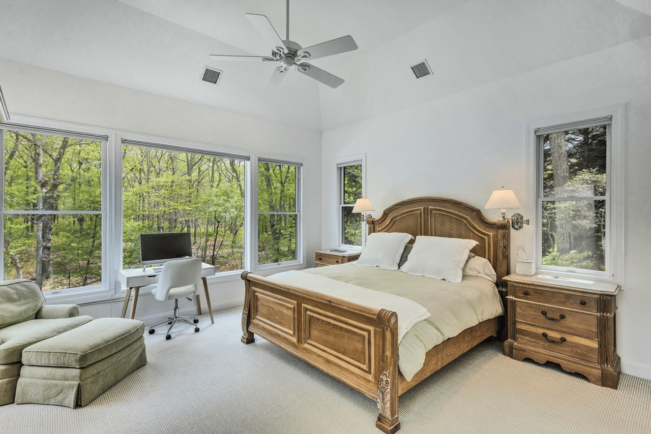 9 Sea Farm Ct, Bridgehampton