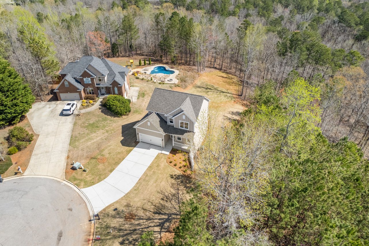 688 Shoals Trl