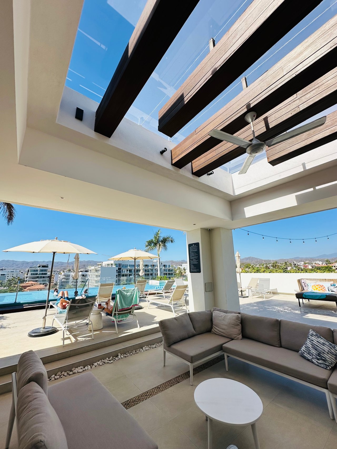 🌊 FOR RENT - Pavilion - 2 Bed Ocean Views - Check-In to the Extraoardinary!