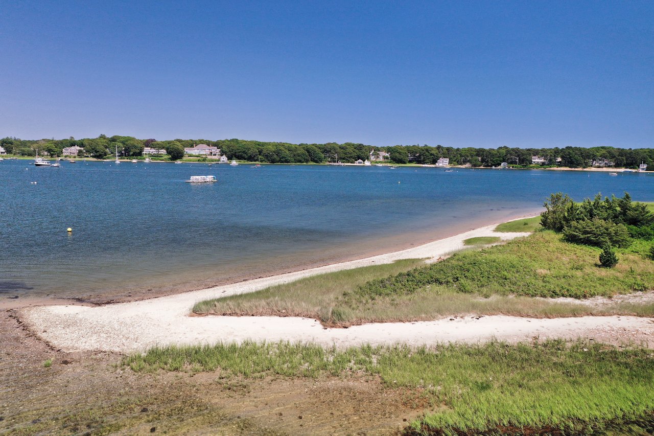 'Point House' Waterfront Estate