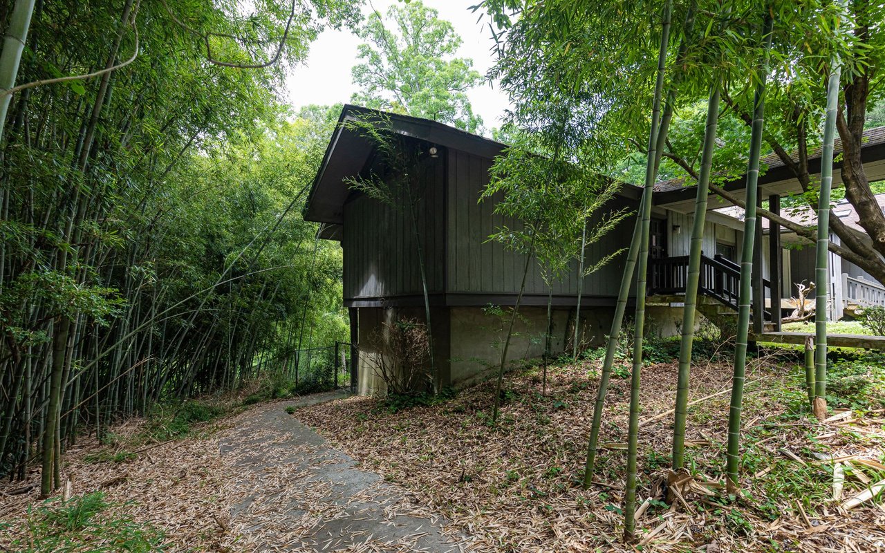 1165 W Garmon Road