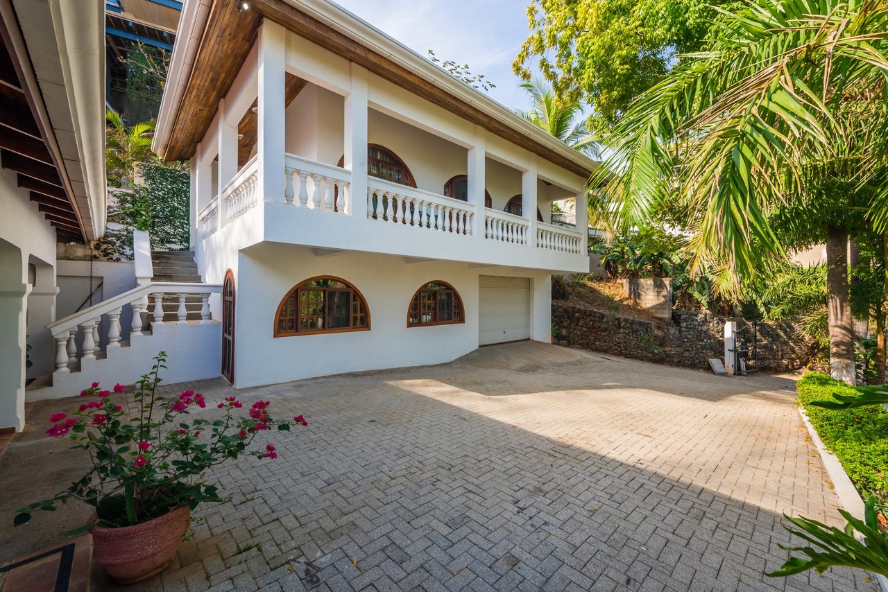 Casa Margarita | Ocean View Luxury House In Playa Flamingo!