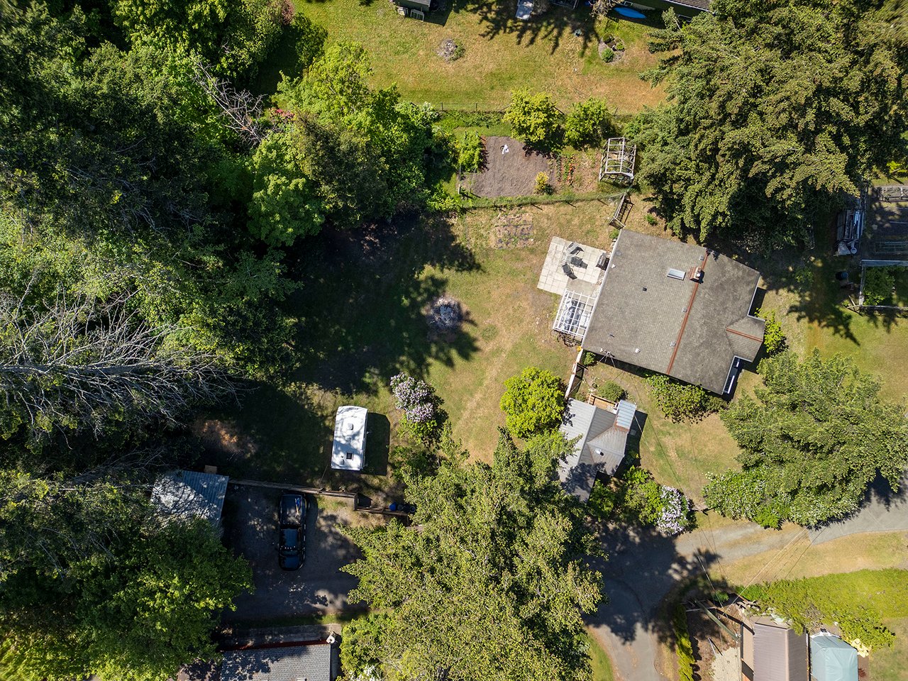 1143 Denny Rd
