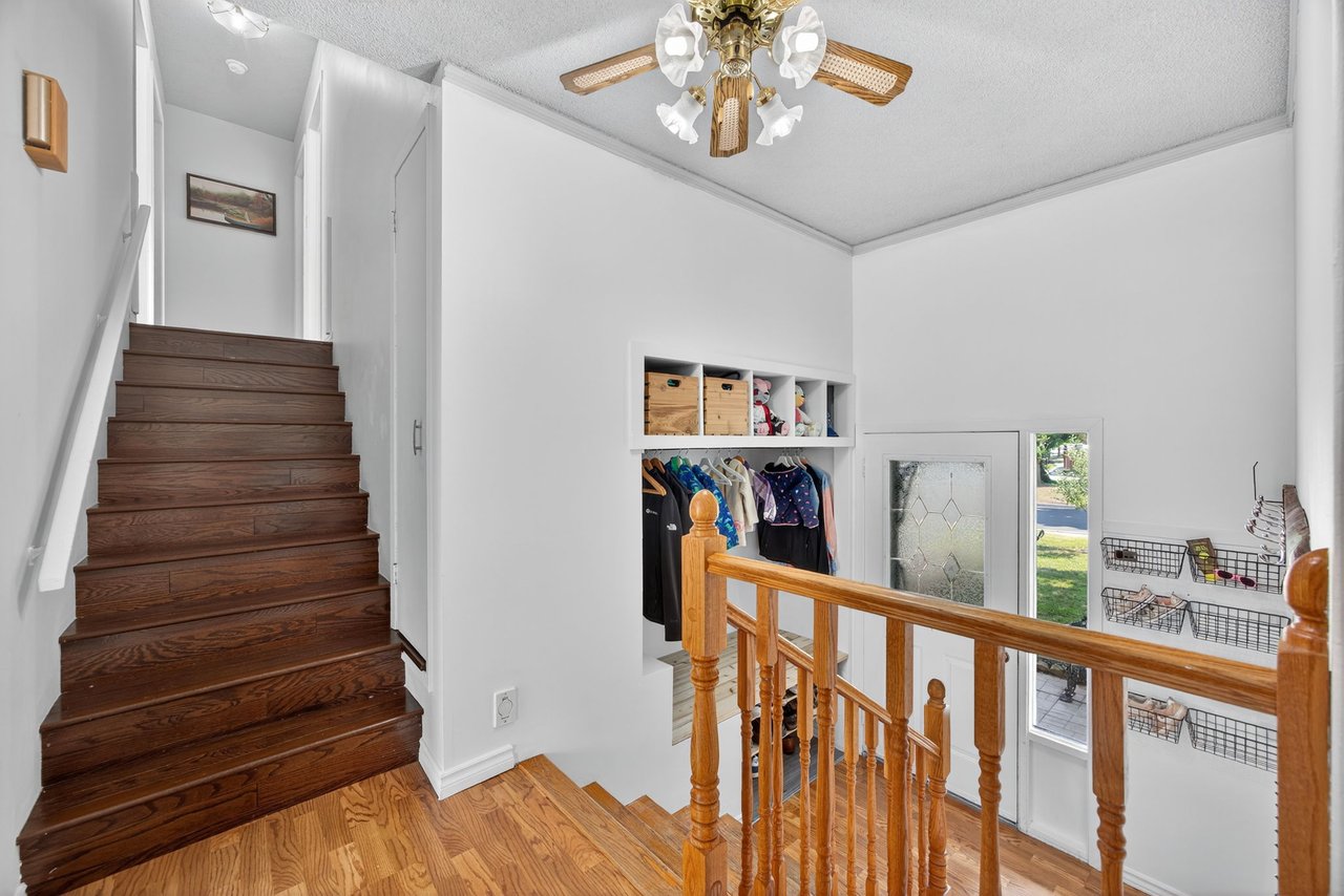 242 East Street, East Gwillimbury