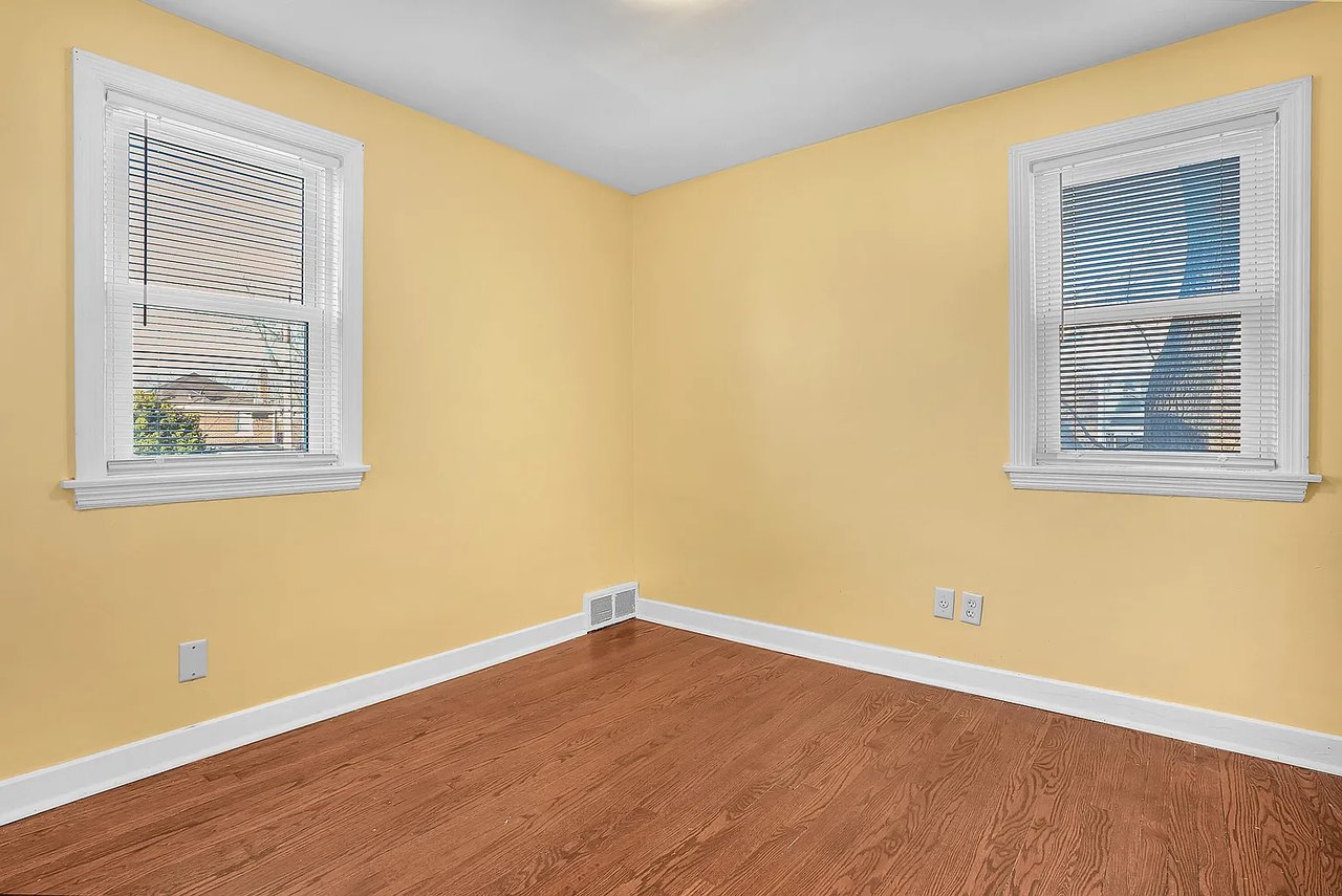 8206-8208 Highland Pl, Munster, IN