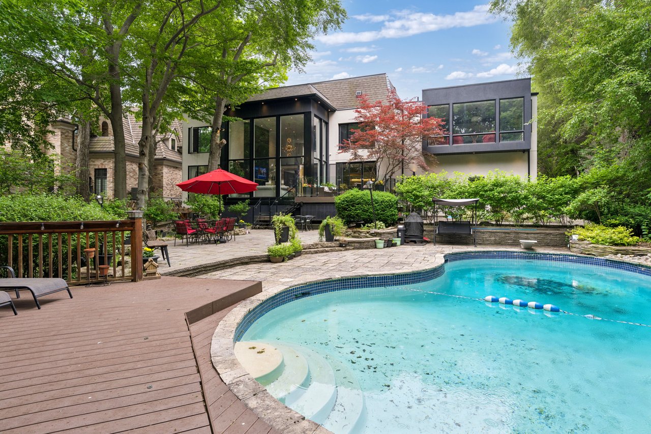 150 Sandringham Drive