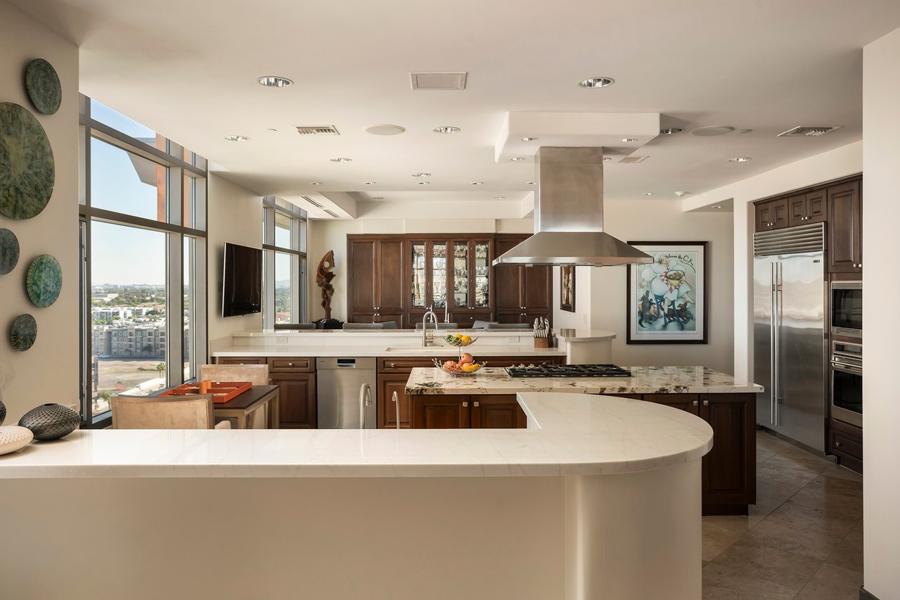 2211 E CAMELBACK Road, 1203