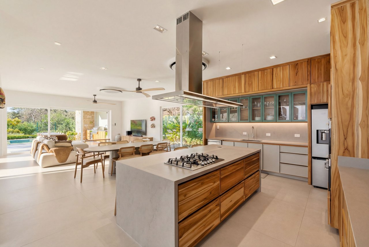Casa Estrella de Mar | Luxury 5-Bedroom Beachside Home for Sale in Las Golondrinas, Hacienda Pinilla