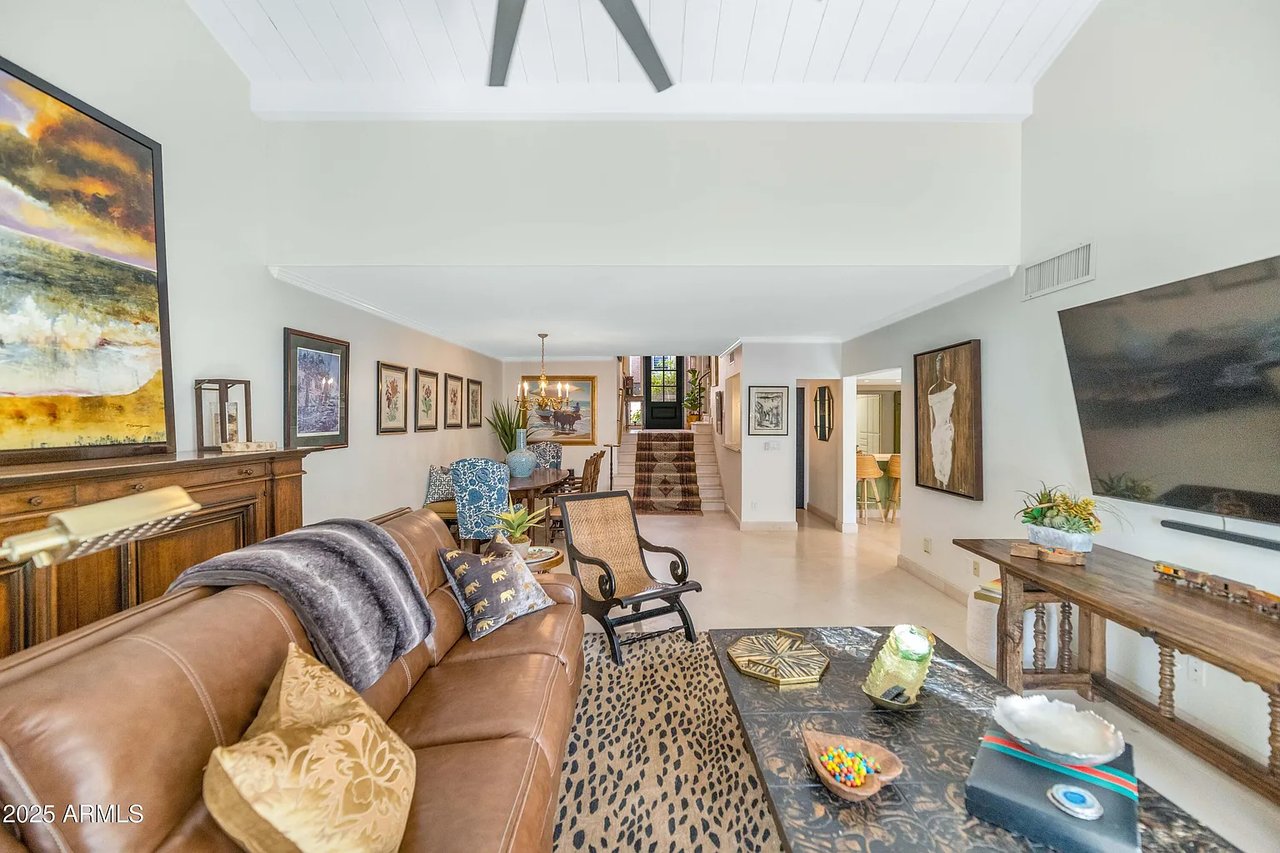 4434 E Camelback Rd Unit 137
