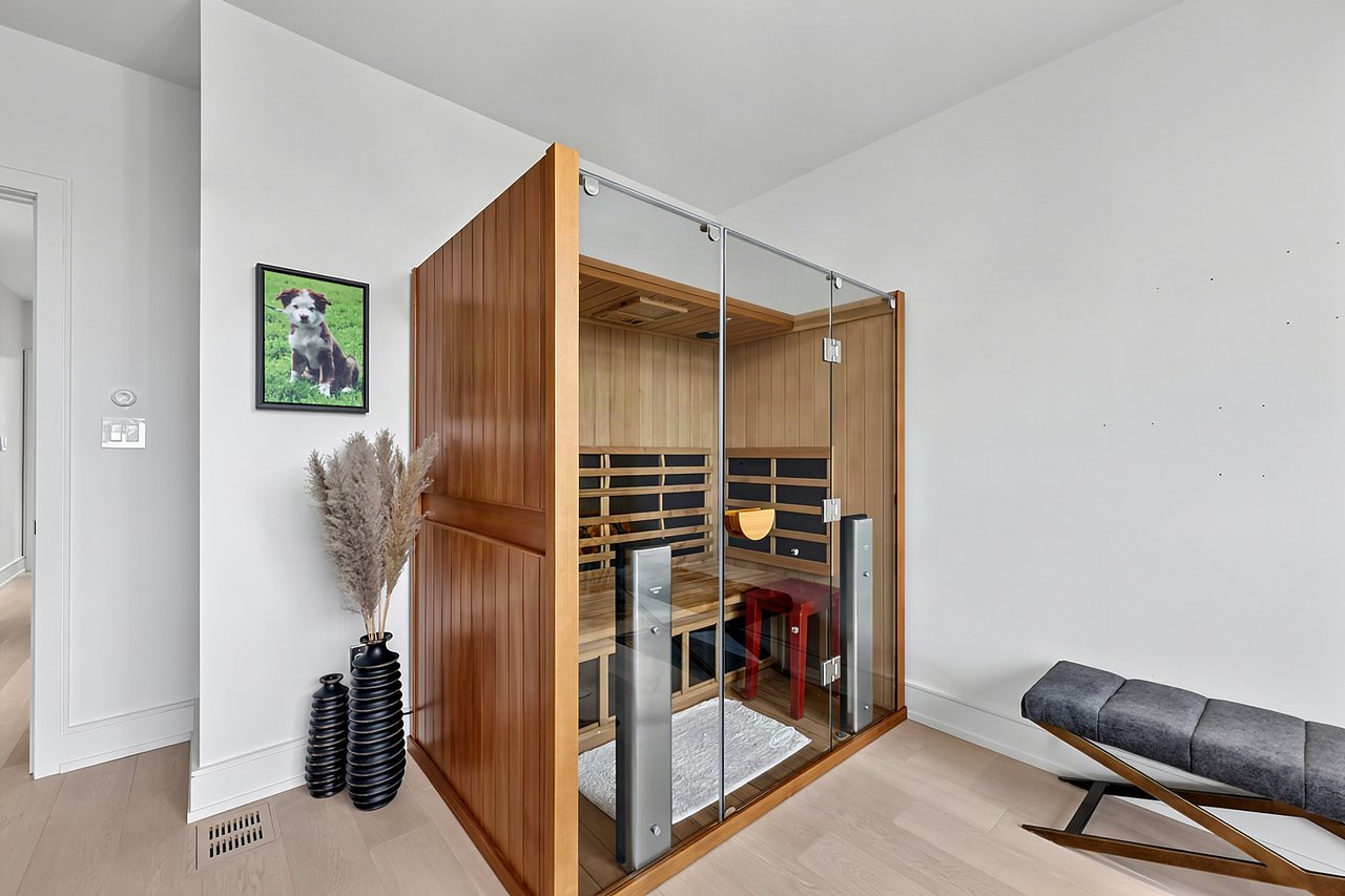 Ferretti Waterfront Townhome