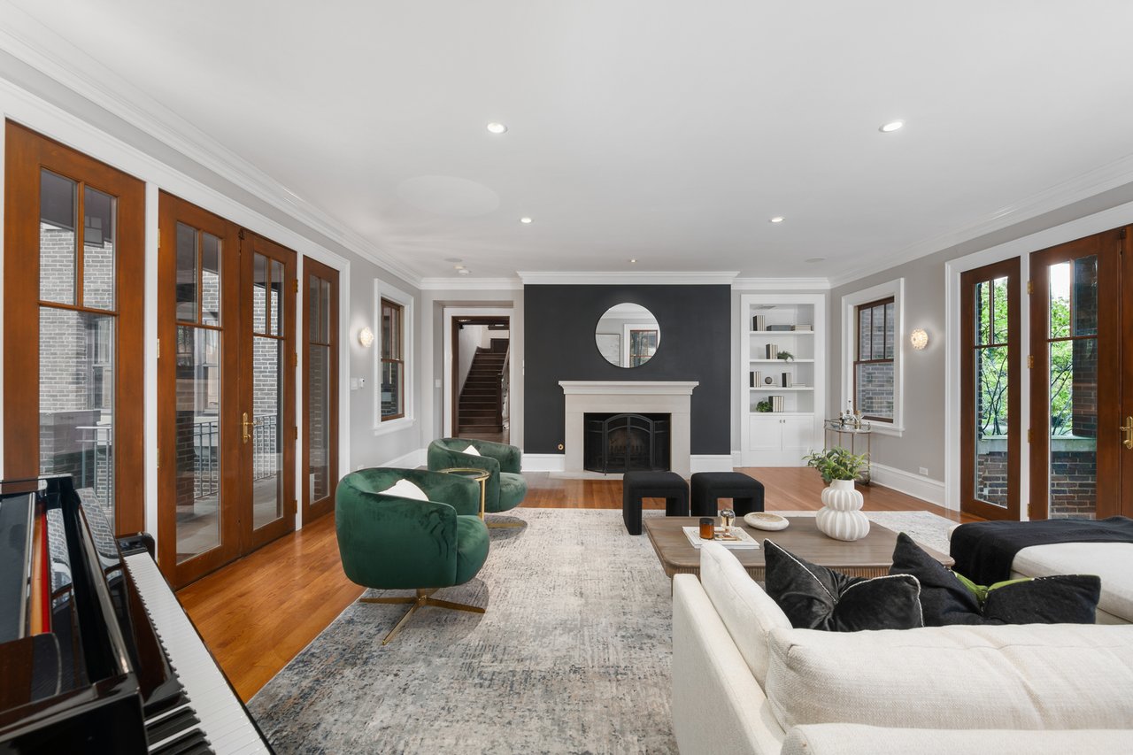 212 Sheridan Rd