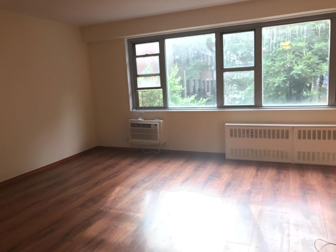 100 W 93rd St #4D