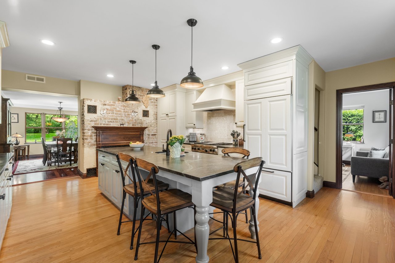 1520 Telegraph Road, Lake Forest