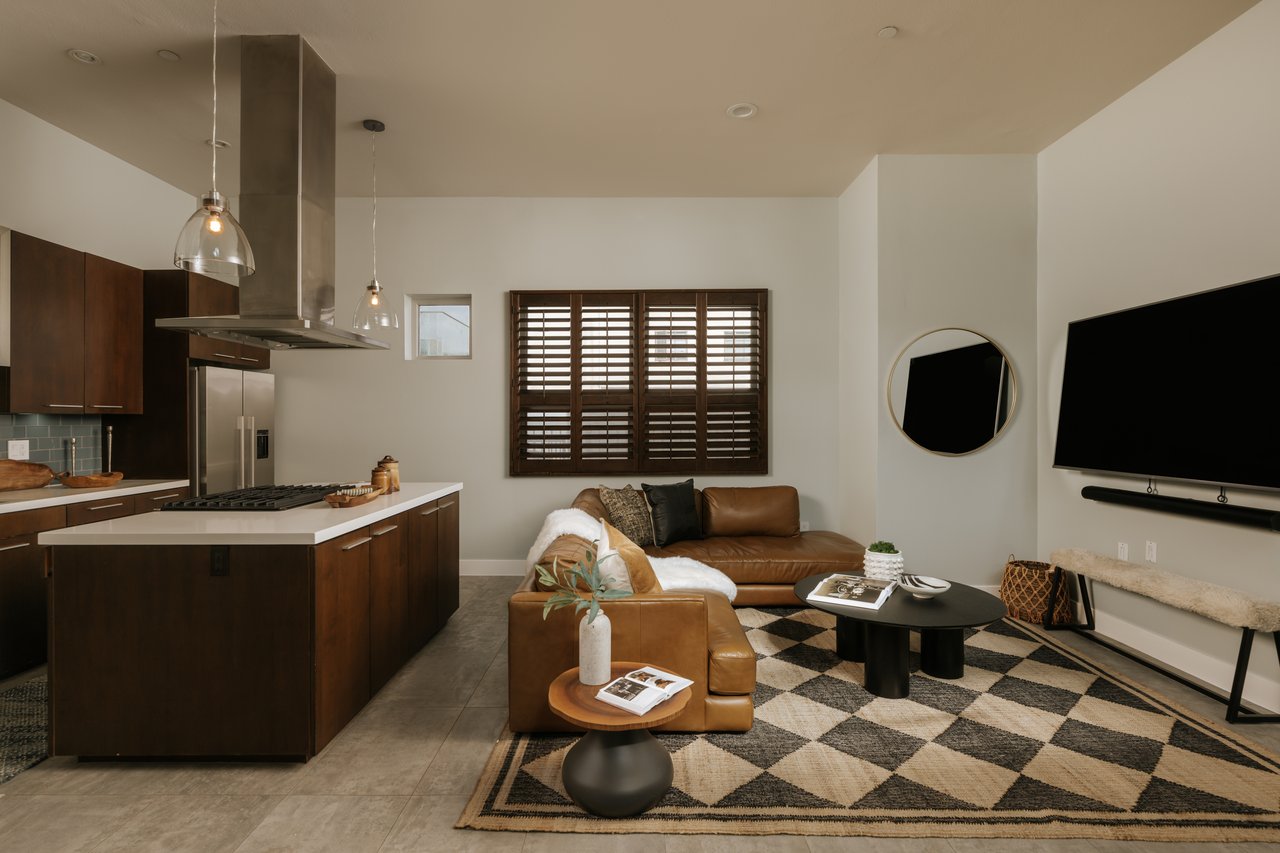 1524 11th St Unit: E