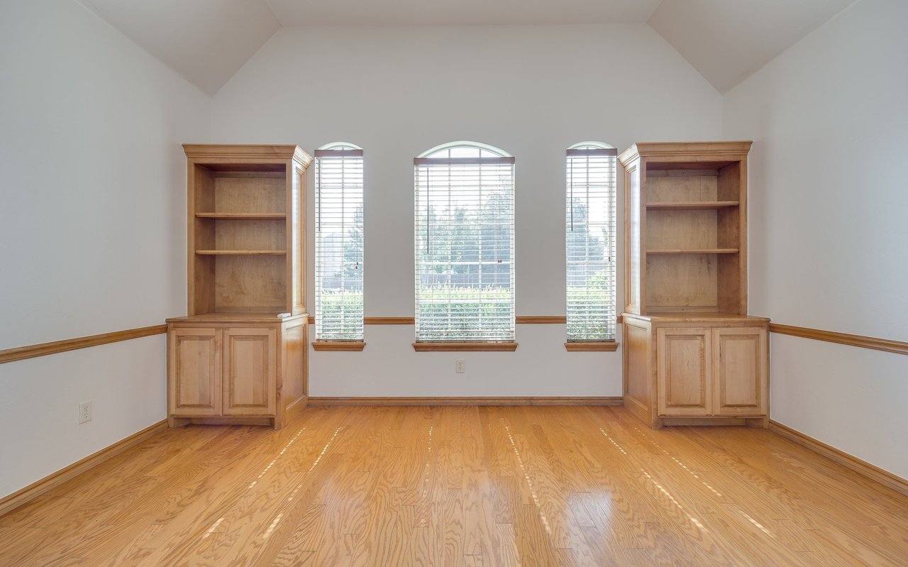 Just Listed: Stunning Home in the Coveted Fenwick Neighborhood